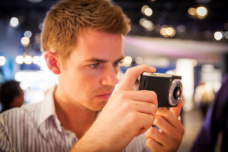 190435692073Canon_PowerShot_G7_X_first_look_product_shot_8.jpg Canon_PowerShot_G7_X_first_look_product_shot_8.jpg