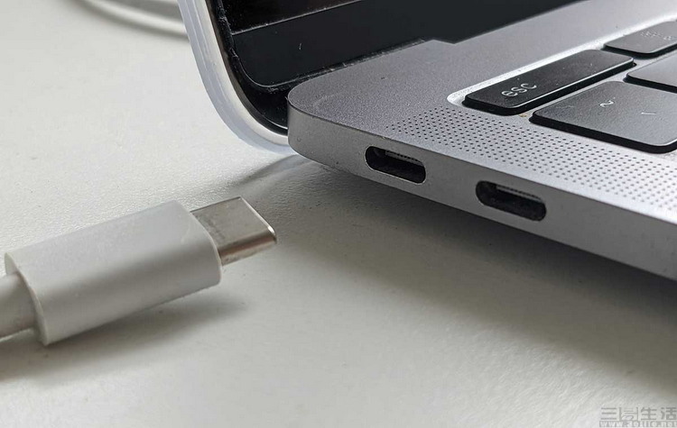 usb4-thunderbolt4-thumb.jpg