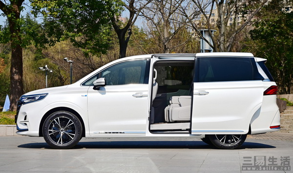 15221977930405.jpg 05.jpg