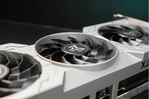 影驰 GeForce RTX 4070 Ti SUPER 金属大师评测来啦！