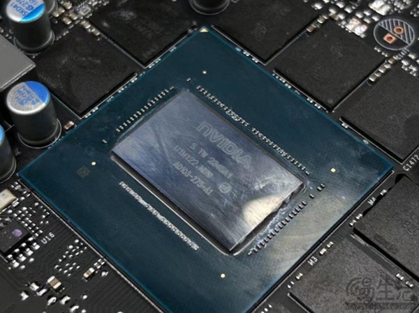 影驰 GeForce RTX 4070 Ti SUPER 金属大师评测来啦！