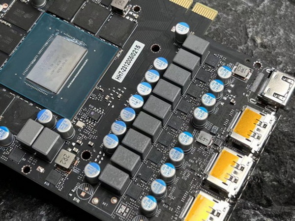 影驰 GeForce RTX 4070 Ti SUPER 金属大师评测来啦！