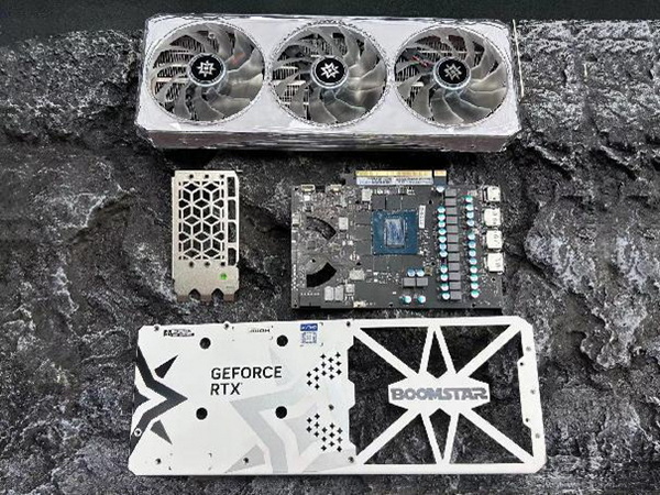影驰 GeForce RTX 4070 Ti SUPER 星曜 OC评测！