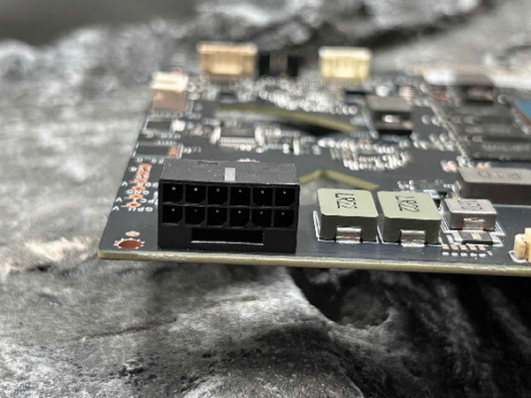 影驰 GeForce RTX 4070 Ti SUPER 星曜 OC评测！