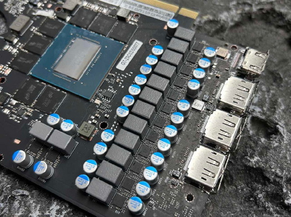 影驰 GeForce RTX 4070 Ti SUPER 星曜 OC评测！