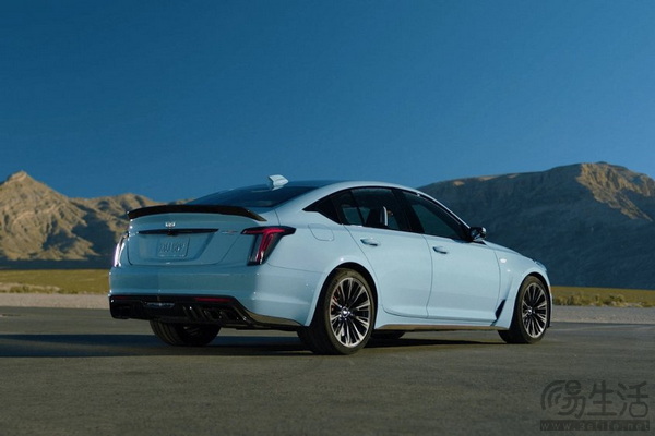 凯迪拉克发布新款CT5-V官图 预计1月27日亮相