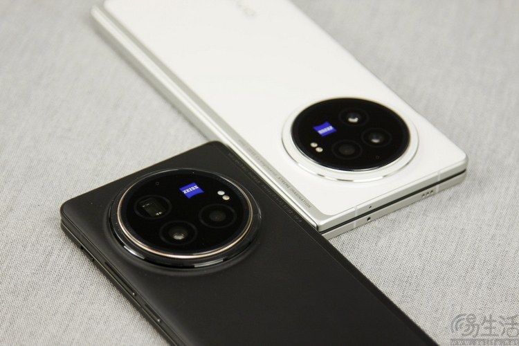 vivo X Fold3 Pro首发评测：重塑“大折叠”旗舰标杆