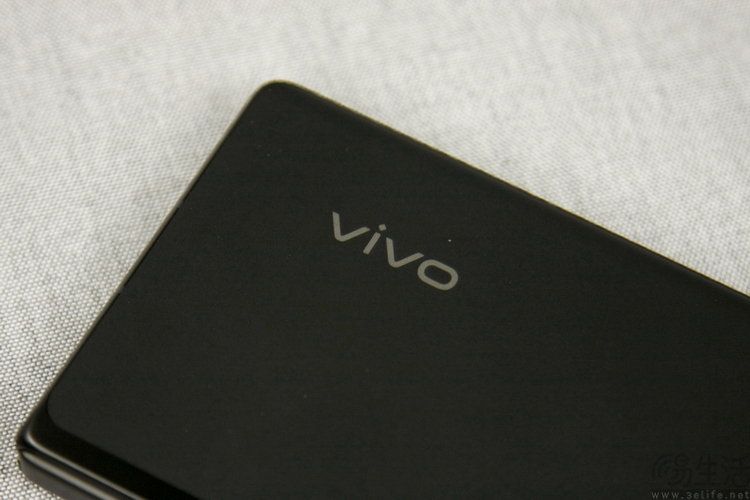 vivo X Fold3 Pro首发评测：重塑“大折叠”旗舰标杆