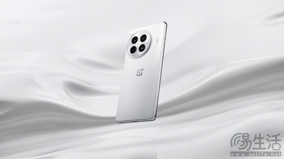一加性能天团正式发布，一加 Ace 3 Pro 售价 3199 元起