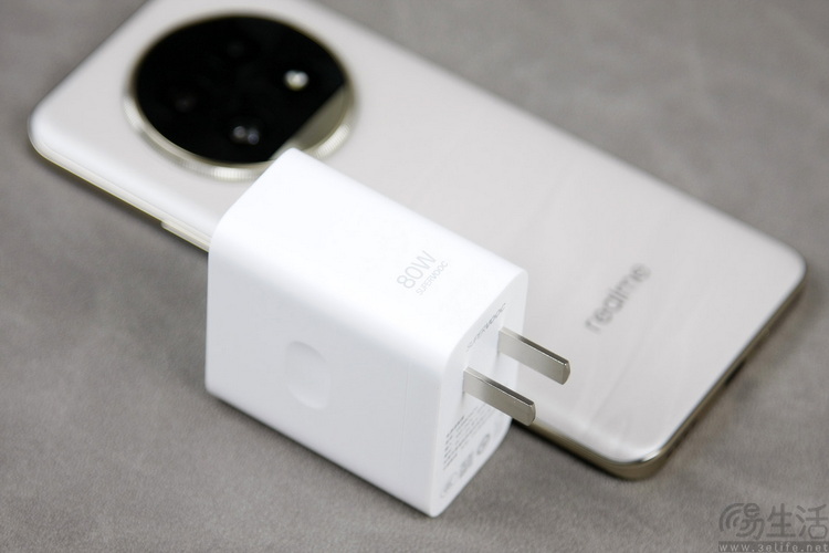 真我13Pro+评测：明明极致轻薄，却有旗舰级长焦