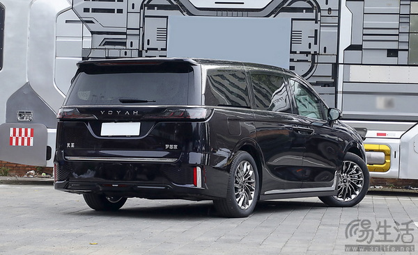 岚图FREE、梦想家和知音今日已在葡萄牙亮相 岚图FREE、梦想家和知音今日已在葡萄牙亮相