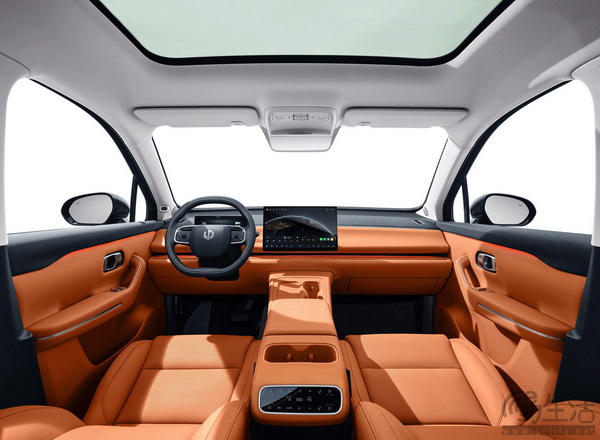 零跑12月购车权益公布 涉及C16/C10/C11等车型