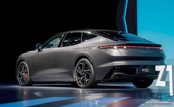 领克Z10新增95kWh 702km四驱Halo版车型