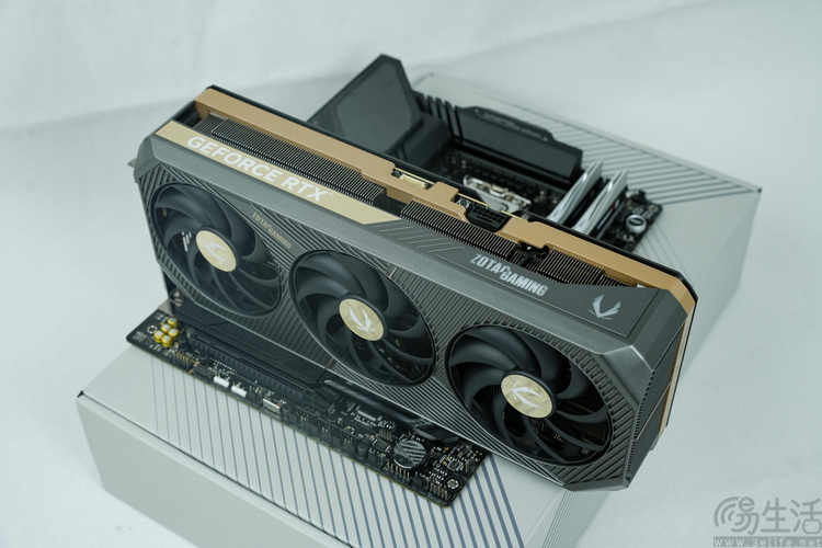 索泰RTX5090D 32GB Solid OC评测：开年核弹