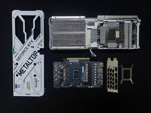 影驰RTX 5070 Ti金属大师OC评测：DLSS 4超强发挥