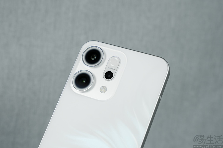 OPPO Reno14系列首测：超美小OPhone，更是实况照片神器