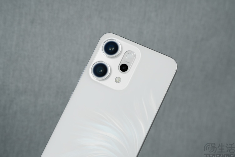 OPPO Reno14系列首测：超美小OPhone，更是实况照片神器