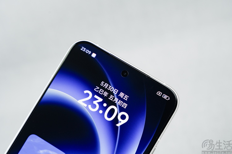 REDMI K80 至尊版评测：用“芯”让游戏更好玩