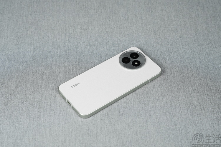 REDMI K80 至尊版评测：用“芯”让游戏更好玩