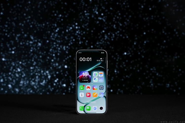 一加Turbo6首发评测：高性能长续航，165Hz普及先锋