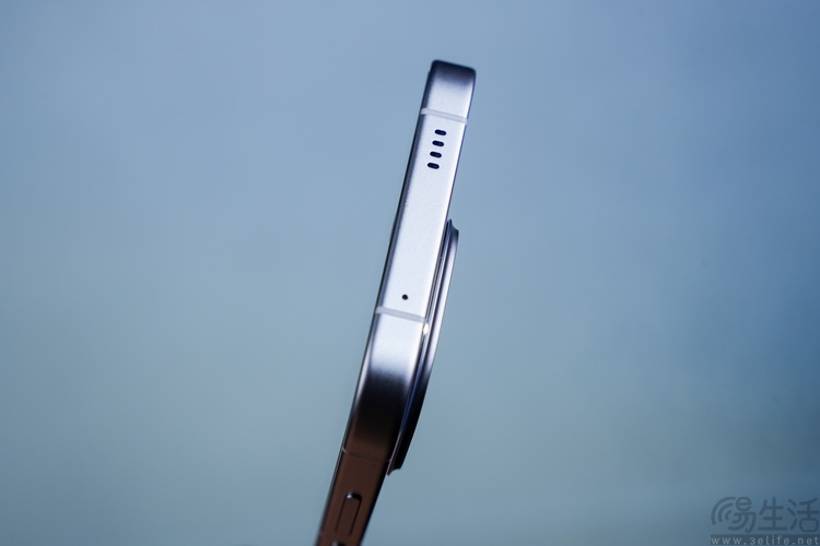 iQOO Z11 Turbo首测:旗舰芯+低功耗,游戏是亮点 iQOO Z11 Turbo首测:旗舰芯+低功耗,游戏是亮点