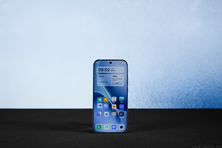 iQOO Z11 Turbo首测:旗舰芯+低功耗,游戏是亮点 iQOO Z11 Turbo首测:旗舰芯+低功耗,游戏是亮点