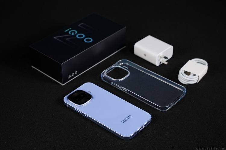 iQOO Z11 Turbo首测:旗舰芯+低功耗,游戏是亮点 iQOO Z11 Turbo首测:旗舰芯+低功耗,游戏是亮点