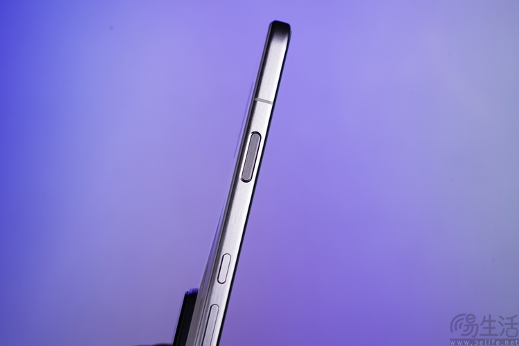 要“尊”还是要“强”?测过荣耀Magic 8 RSR有了答案 要“尊”还是要“强”?测过荣耀Magic 8 RSR有了答案