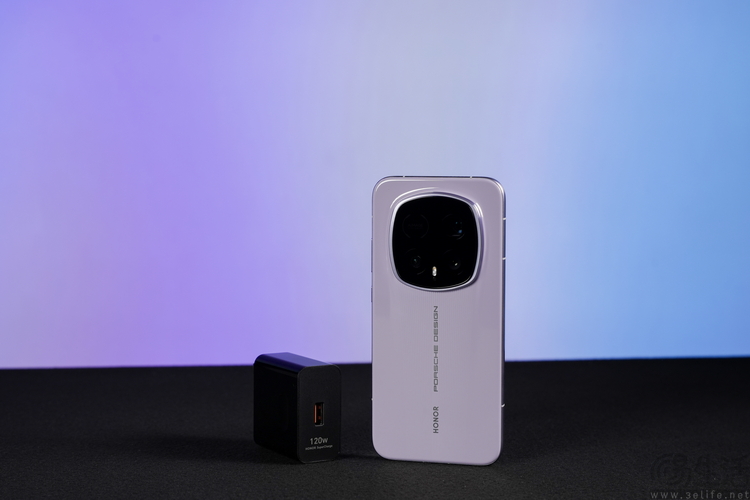 要“尊”还是要“强”?测过荣耀Magic 8 RSR有了答案 要“尊”还是要“强”?测过荣耀Magic 8 RSR有了答案