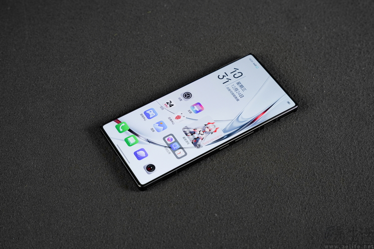 红魔11 AIR首测：超薄+主动散热，消除所有短板