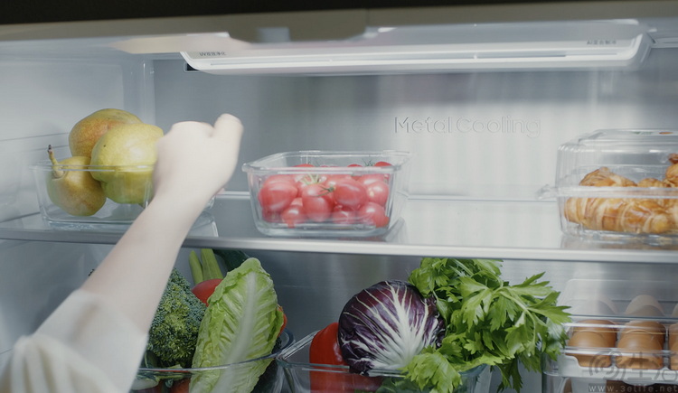 从囤菜到做菜 三星AI神 冰箱9系用“AI”战胜一切