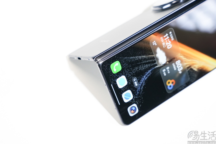 荣耀Magic V6首测：全能无短板，重新定义“大折叠”魅力