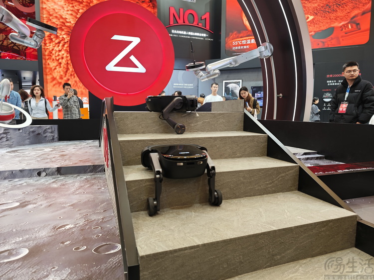 “旧瓶装新酒”的石头，成了今年AWE最务实的冠军