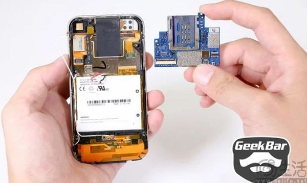 从胶水电池到可拆卸，欧盟给苹果新CEO出了道难题