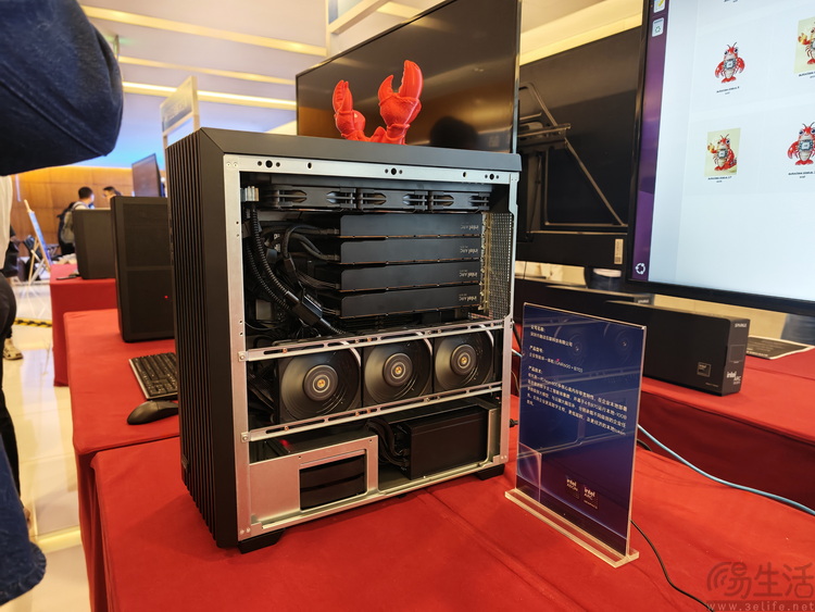 英特尔又发新品了，不过这次比酷睿更“王炸”