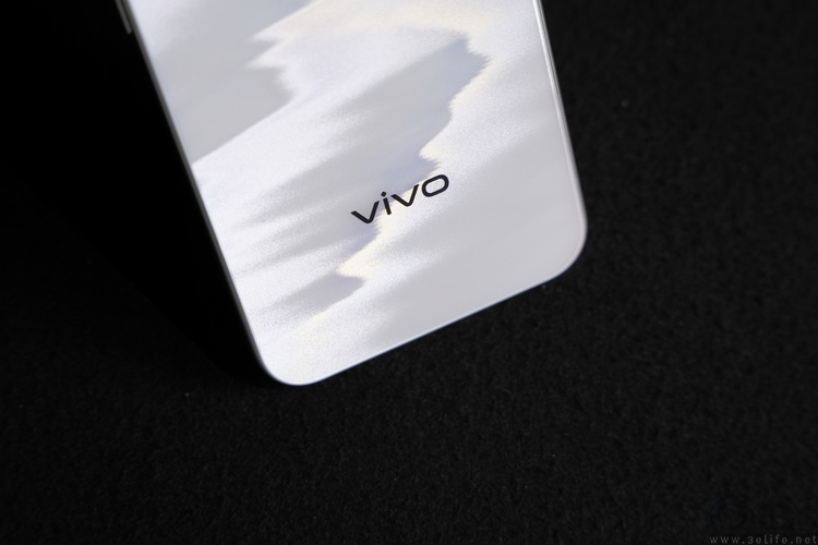 vivo Y600 Pro首测：长续航+超抗造，同级无对手