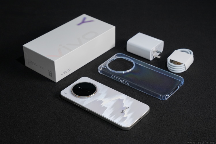 vivo Y600 Pro首测：长续航+超抗造，同级无对手