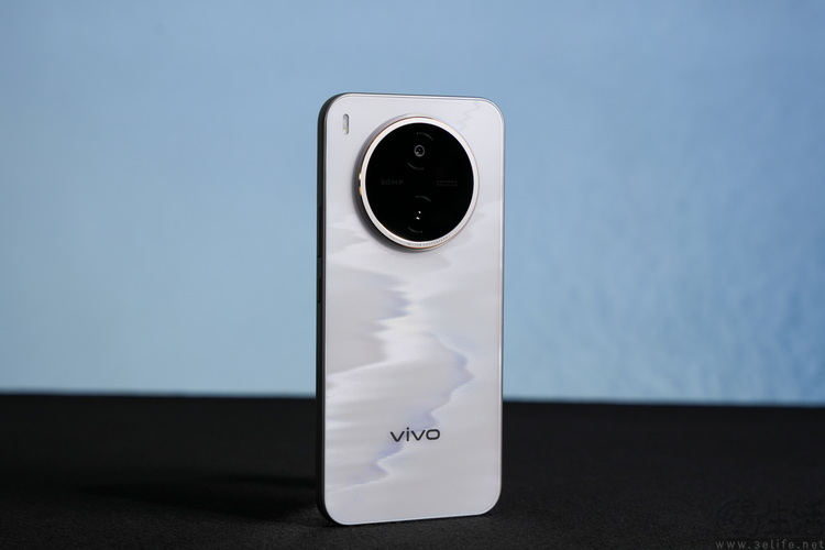 vivo Y600 Pro首测：长续航+超抗造，同级无对手