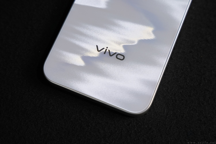 vivo Y600 Pro首测：长续航+超抗造，同级无对手