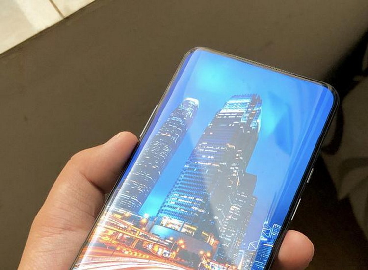 苹果要上全曲面屏，但重点不应是“轮回”