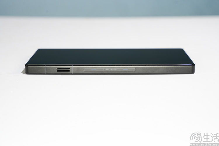 测完红魔11S PRO+,才明白了“游戏手机”的真意 测完红魔11S PRO+,才明白了“游戏手机”的真意