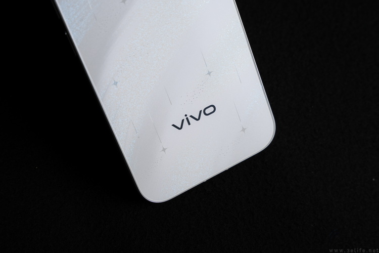 vivo S60首发评测:拒绝随大流,坚守“质价比” vivo S60首发评测:拒绝随大流,坚守“质价比”