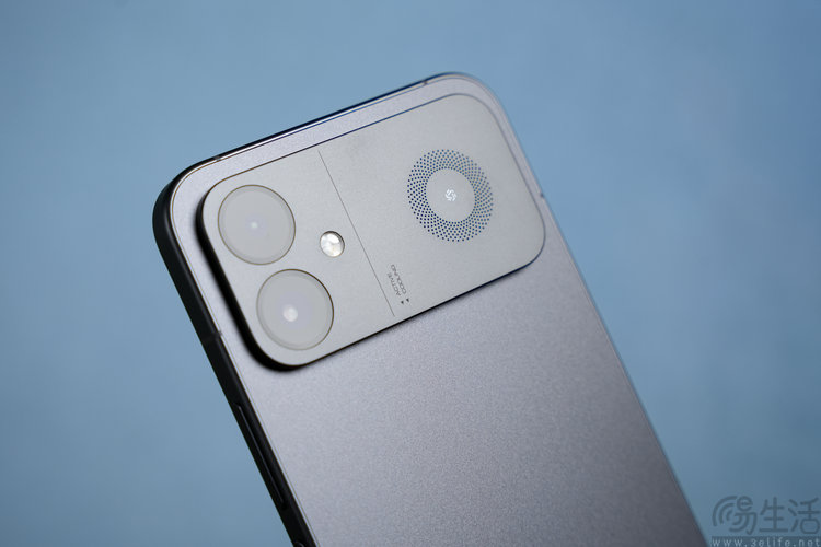 REDMI K90 至尊版首发体验：更有诚意的游戏旗舰