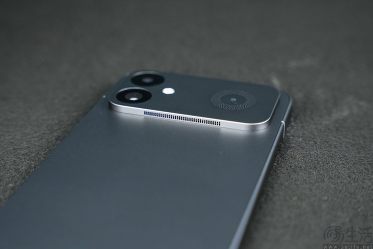 REDMI K90 至尊版首发体验：更有诚意的游戏旗舰