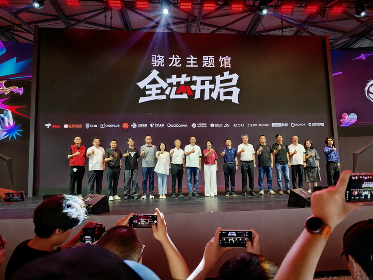 移动设备集体“游戏化”，背后藏着时代真相