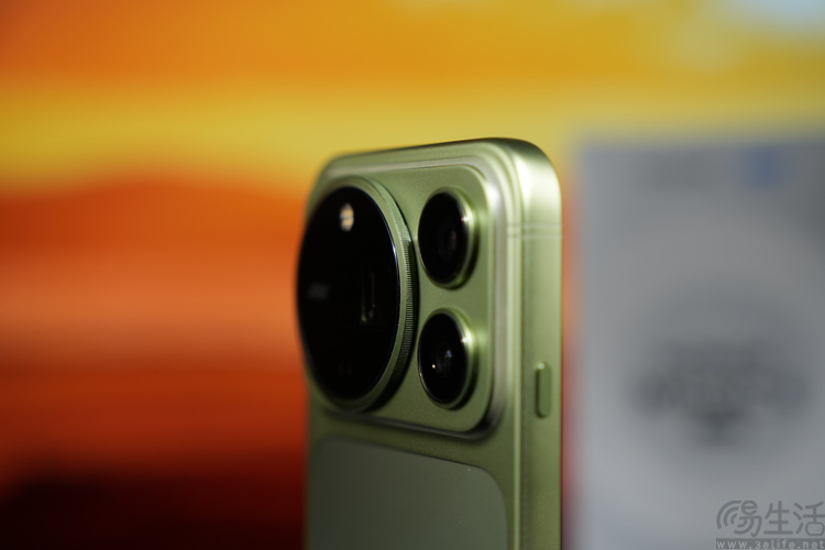 荣耀Magic9 Pro Max体验:“掌中电影机”名副其实 荣耀Magic9 Pro Max体验:“掌中电影机”名副其实