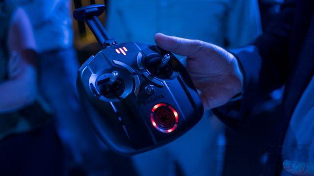 12542855939704.jpg 04.jpg