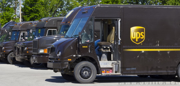 E-commerce-pushes-UPS-package-volume-2.3-higher-in-the-US-for-Q1-1024x493.jpg