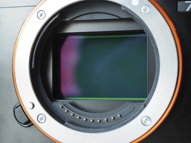 CMOS-image-sensor.jpg