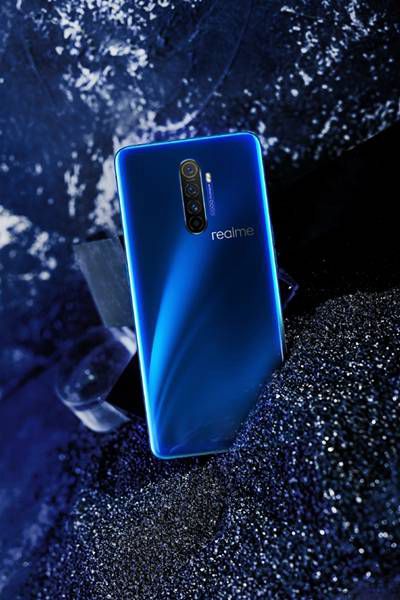 realme1.jpg